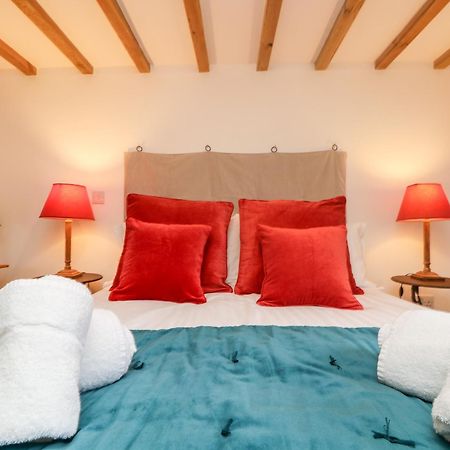 Hay Loft Villa Кембърн Екстериор снимка