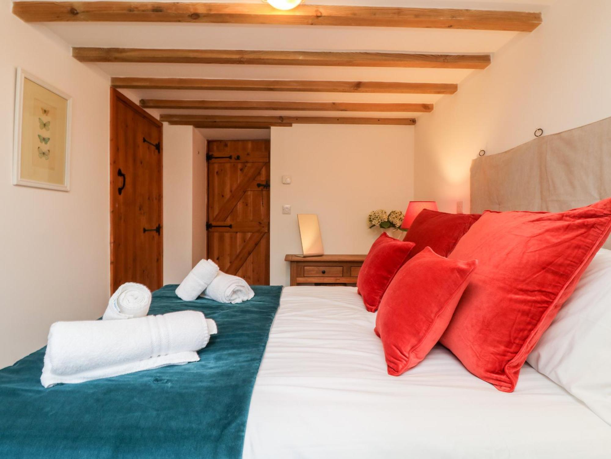 Hay Loft Villa Кембърн Екстериор снимка