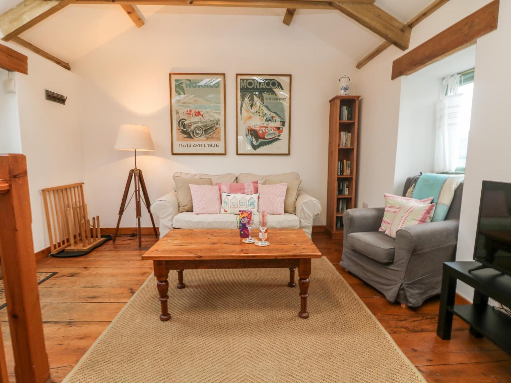 Hay Loft Villa Кембърн Екстериор снимка